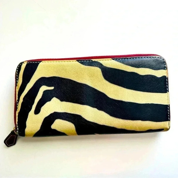 Dooney & Bourke Vintage Zebra Juliette Print Florentine Vachetta Leather Wallet - Picture 2 of 8